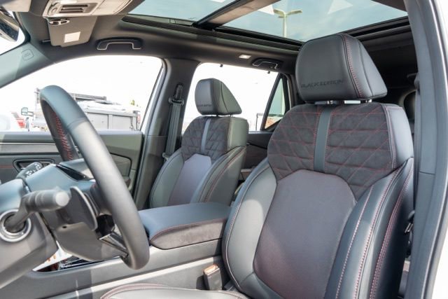 Used 2026 Honda Pilot Black Edition image 15