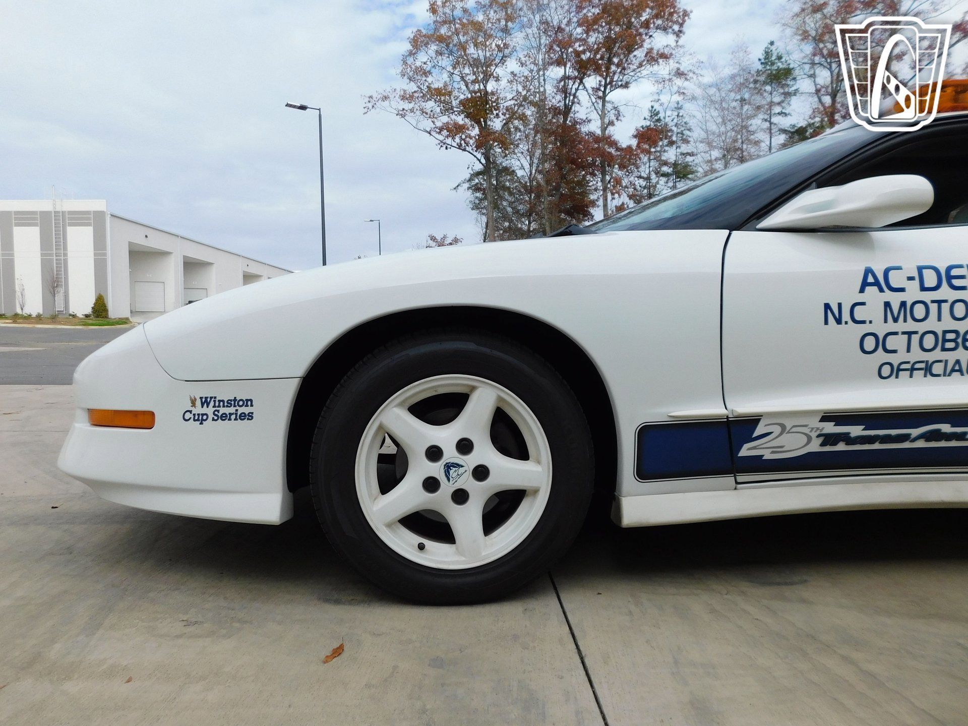 Used 1994 Pontiac Firebird Coupe RWD image 9