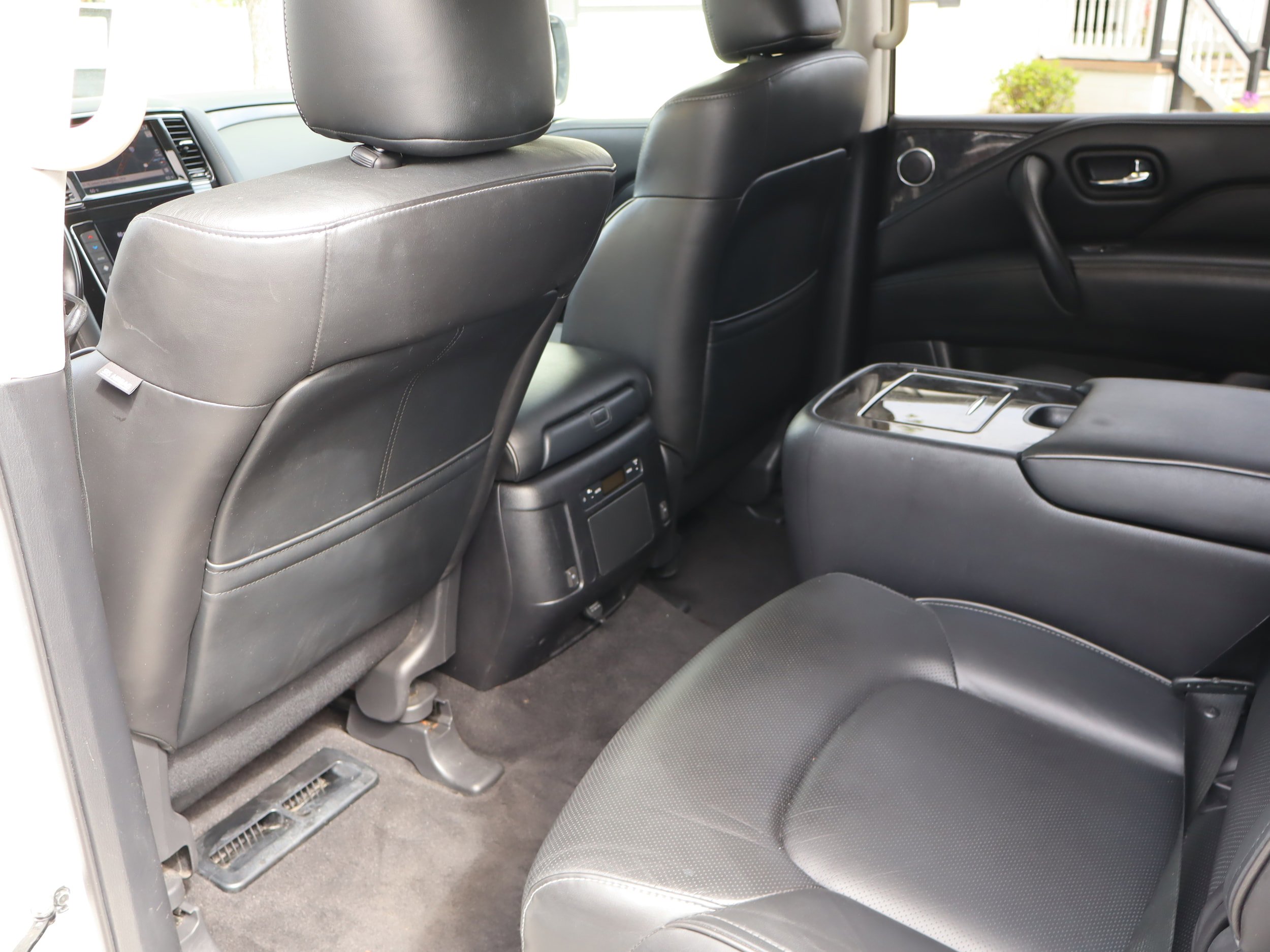 Used 2021 INFINITI QX80 Luxe AWD/4WD image 14
