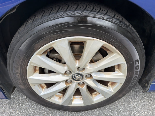 Used 2018 Toyota Camry LE FWD image 11
