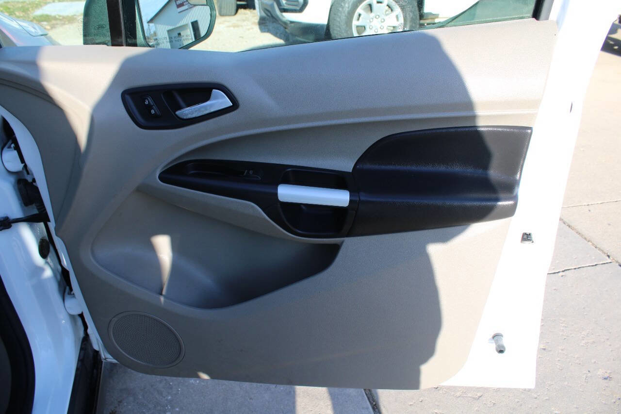 Used 2014 Ford Transit Connect XLT image 6