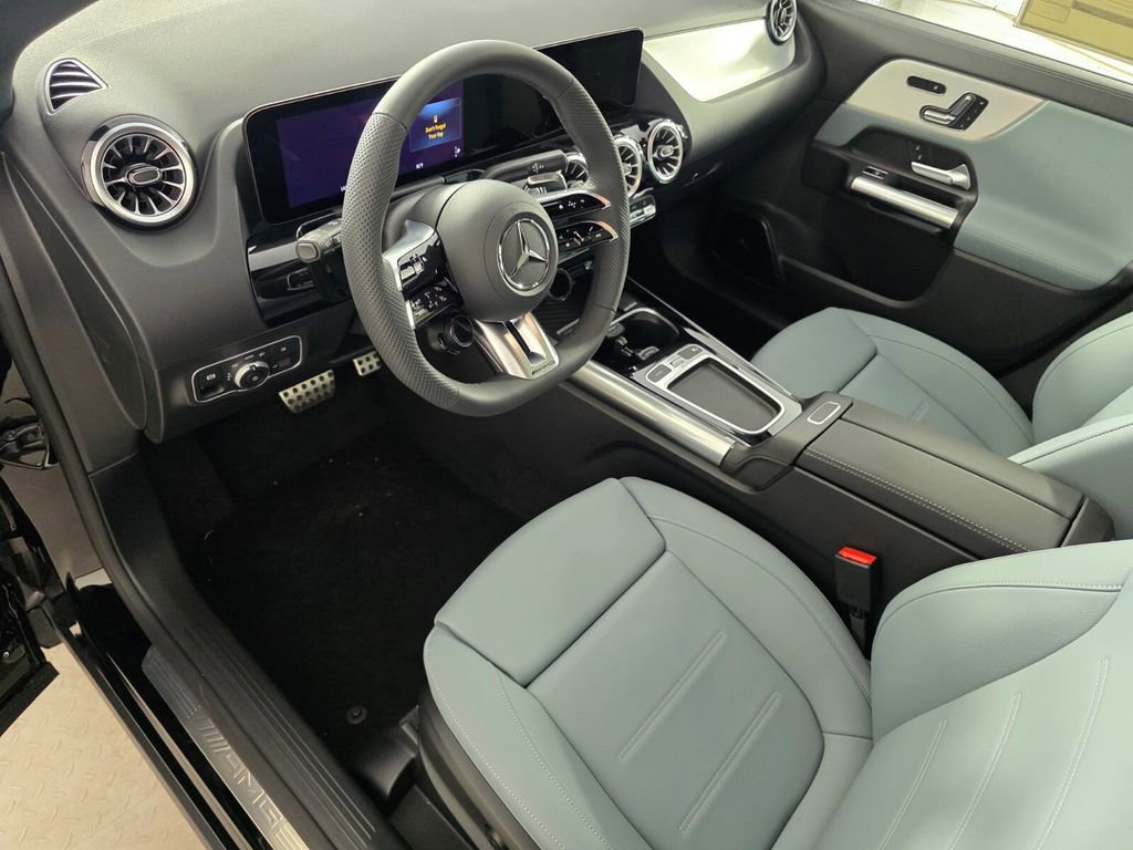 New 2026 Mercedes-Benz GLA 35 AMG 4MATIC image 7