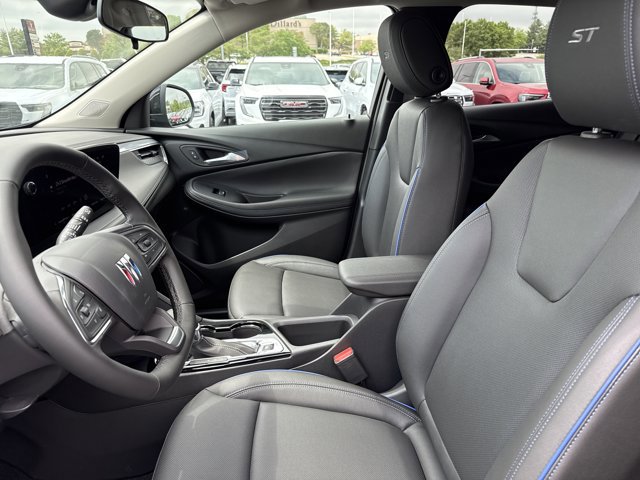 New 2026 Buick Encore GX Sport Touring w/ Comfort Package image 5