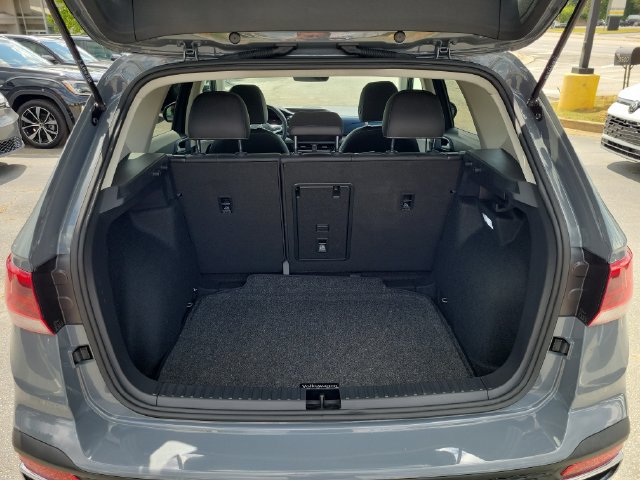 Certified 2024 Volkswagen Taos SE w/ Panoramic Sunroof Package FWD image 15