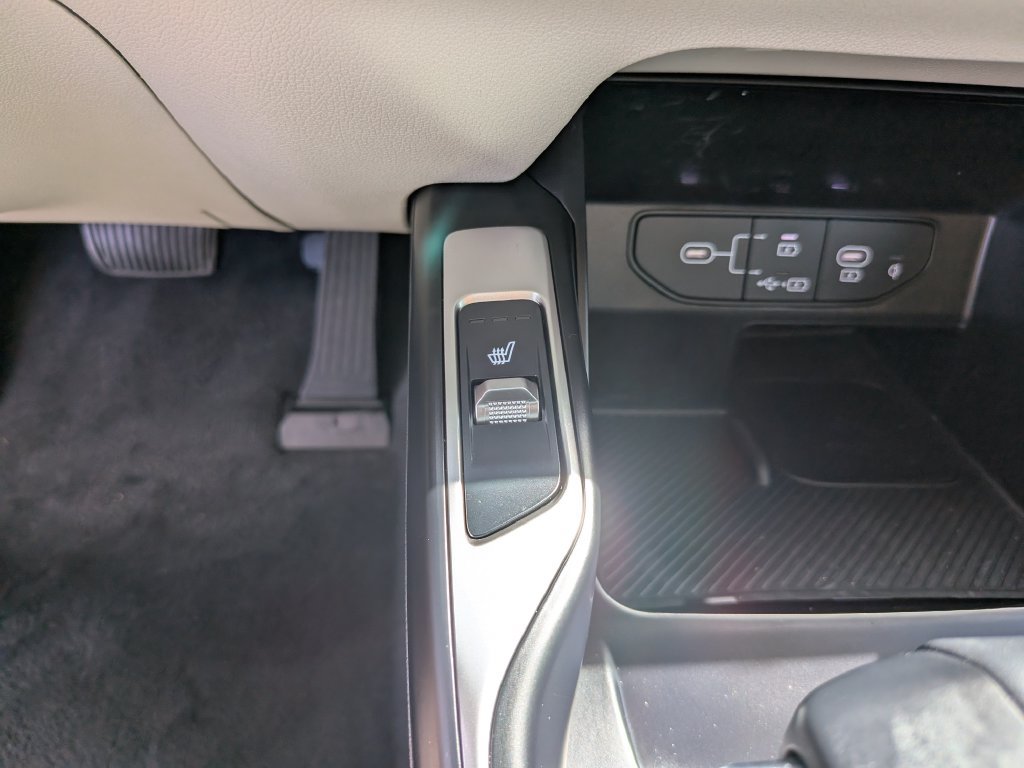 Certified 2026 Kia Sorento S FWD image 27