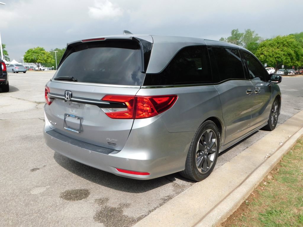 Used 2022 Honda Odyssey Elite image 4