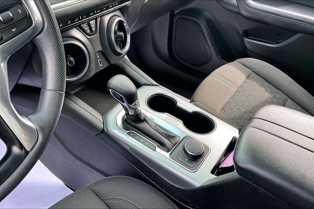 Used 2021 Chevrolet Blazer LT w/ LPO, Black Accent Package image 16