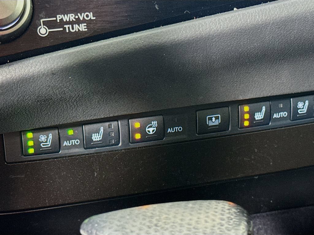 Used 2023 Lexus ES 350 F Sport w/ Accessory Package (Z2) FWD image 21