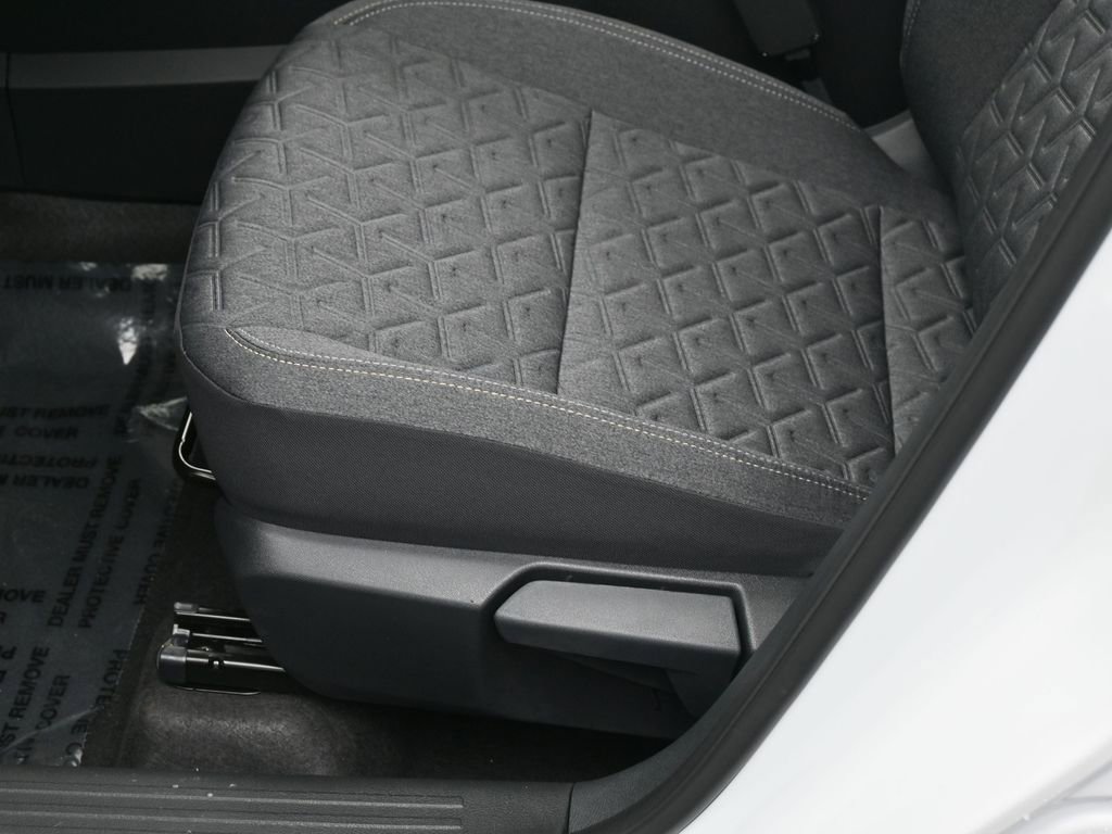 New 2026 Nissan Kicks SV w/ SV Premium Package AWD/4WD image 15