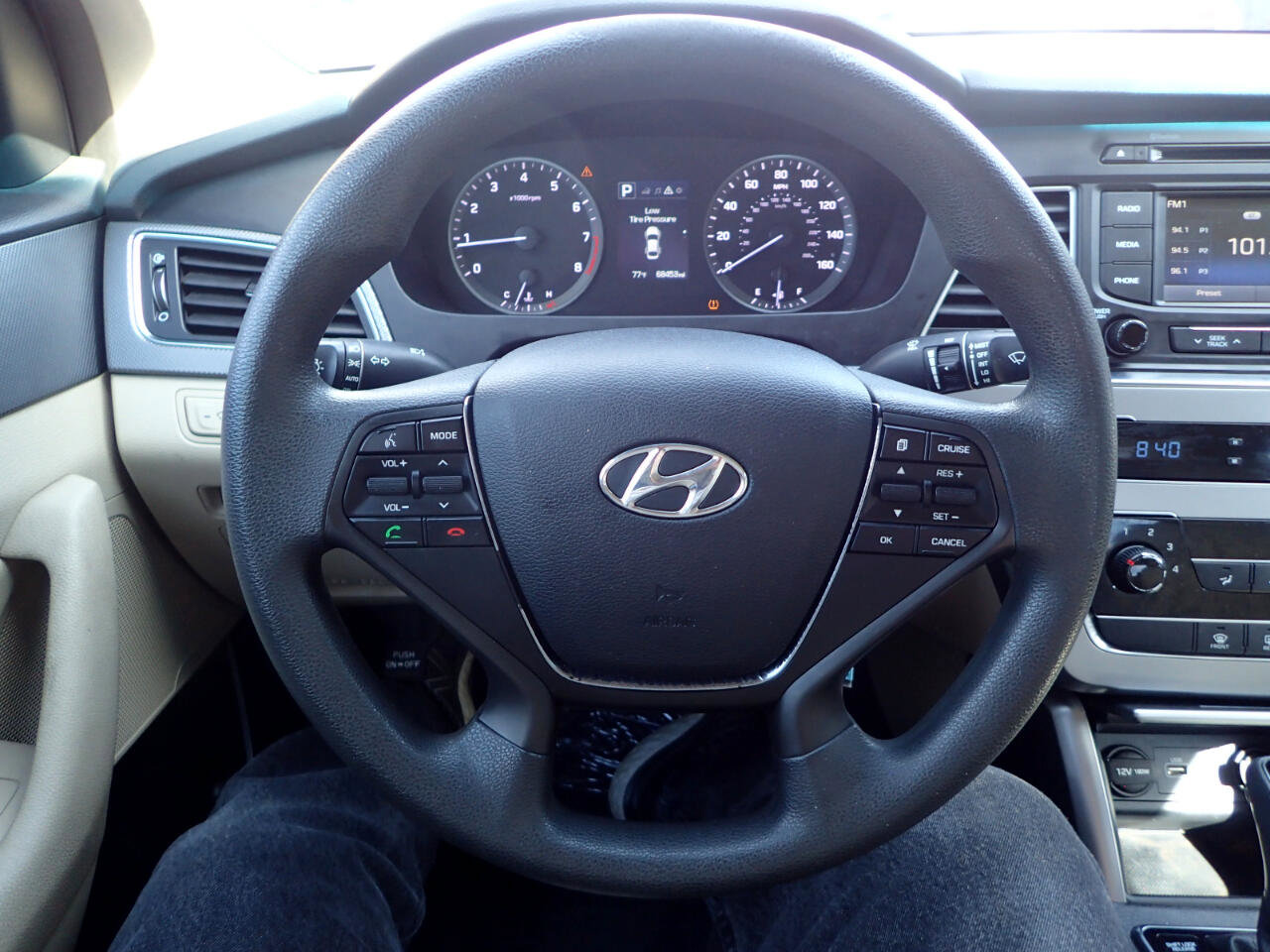 Used 2015 Hyundai Sonata SE w/ Option Group 09 FWD image 13