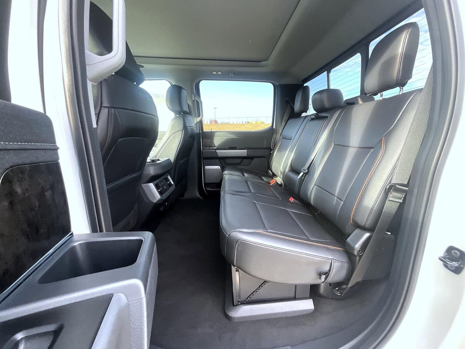 New 2025 Ford F250 Lariat w/ Lariat Ultimate Package image 12