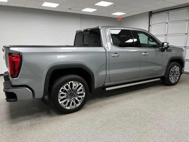 Used 2025 GMC Sierra 1500 Denali Ultimate AWD/4WD image 11