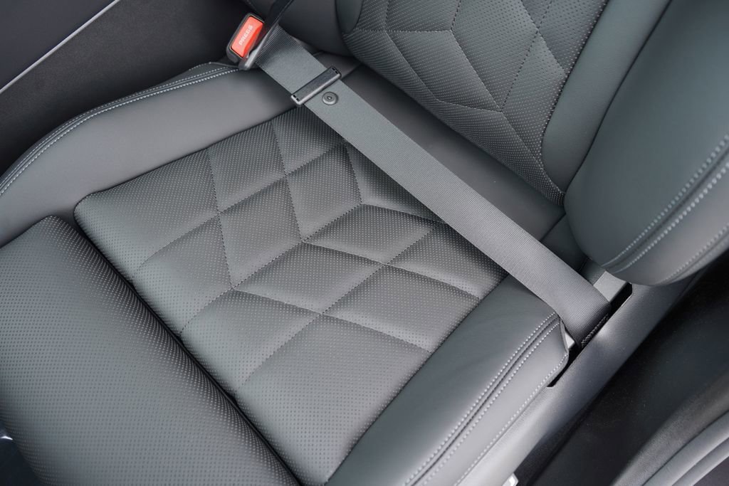 Used 2026 BMW i5 eDrive40 image 12