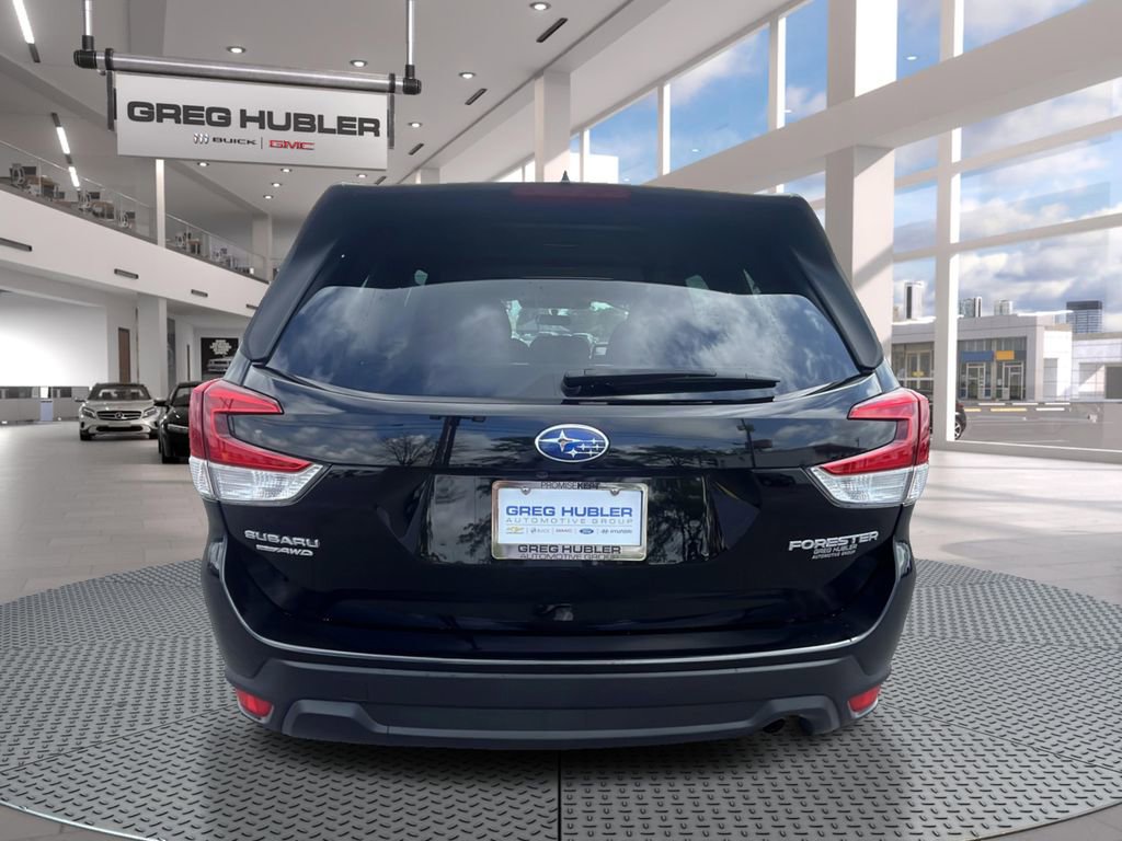Used 2023 Subaru Forester Premium image 6