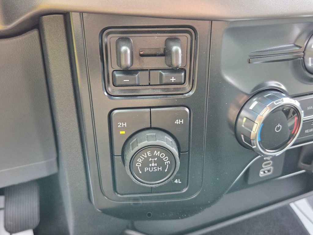 New 2026 Ford F150 XLT w/ XLT Chrome Appearance Package AWD/4WD image 24