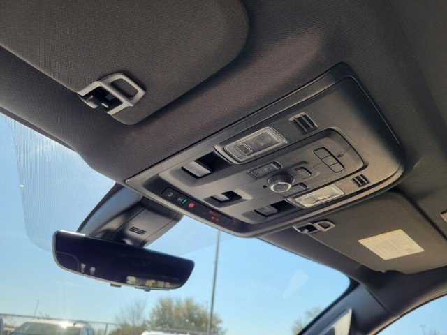 Used 2021 Chevrolet Suburban Premier w/ Premium Package image 24