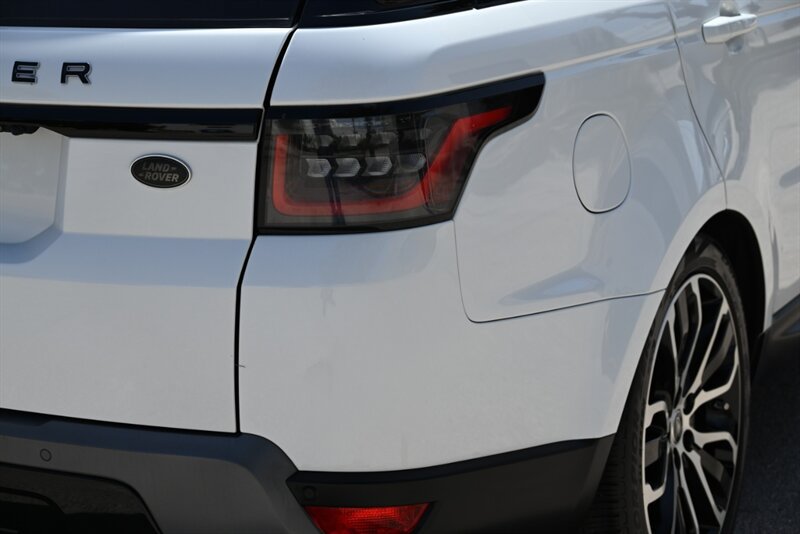 Used 2020 Land Rover Range Rover Sport SE AWD/4WD image 11