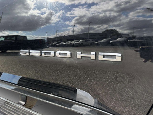 Used 2023 GMC Sierra 3500 SLE w/ SLE Convenience Package AWD/4WD image 10