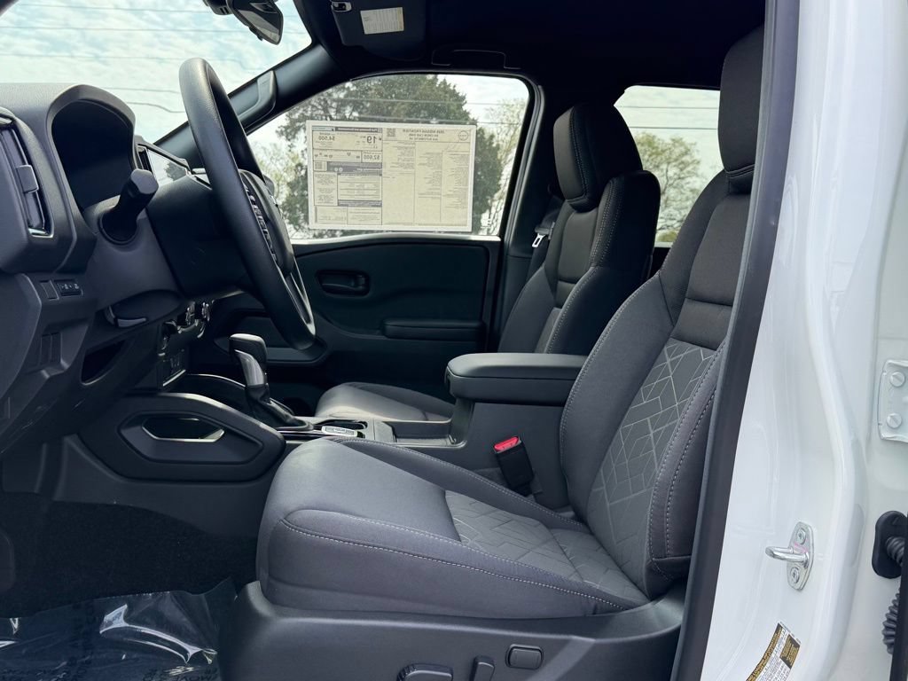 New 2026 Nissan Frontier SV w/ Tow Package AWD/4WD image 15