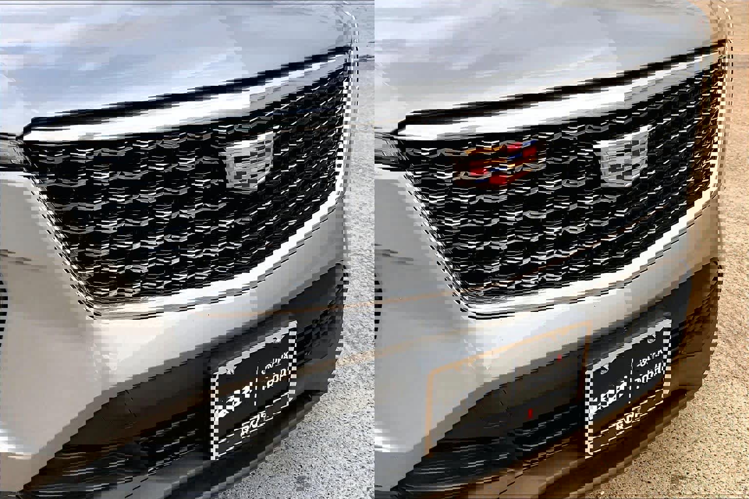 Used 2024 Cadillac XT4 Luxury w/ Cold Weather Package image 27