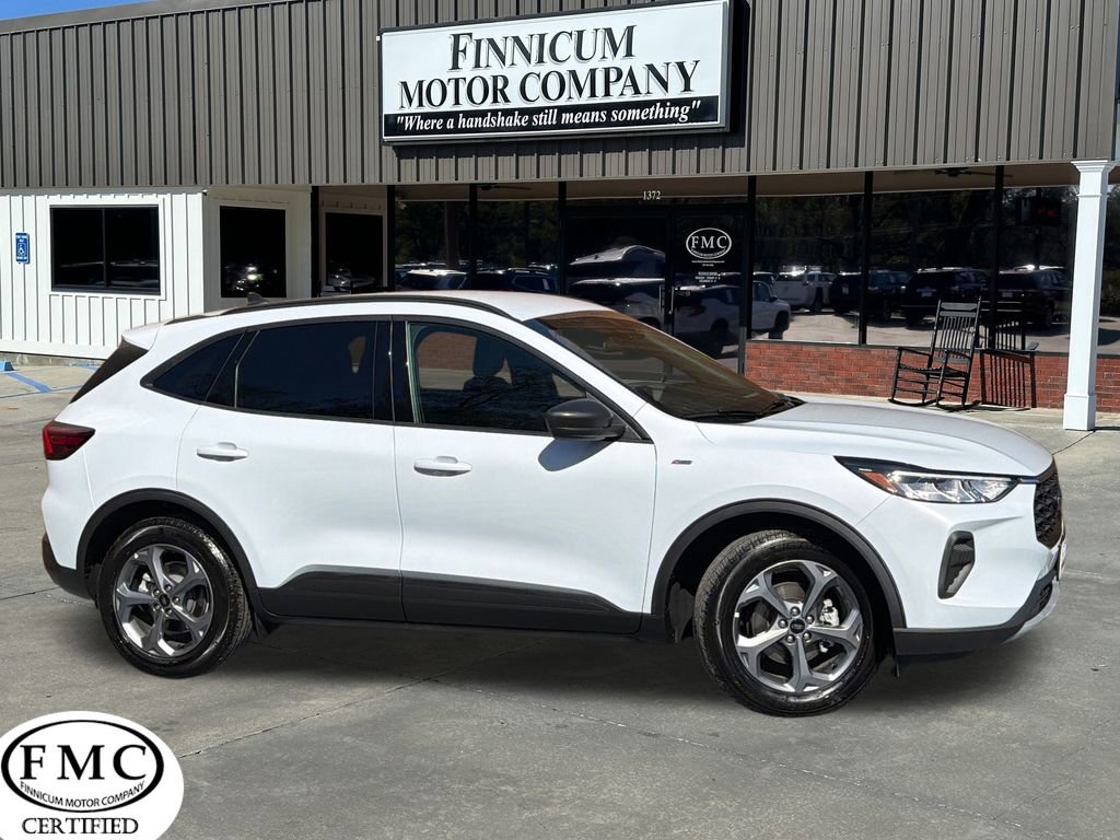 Used 2025 Ford Escape ST-Line w/ Equipment Group 301A image 1