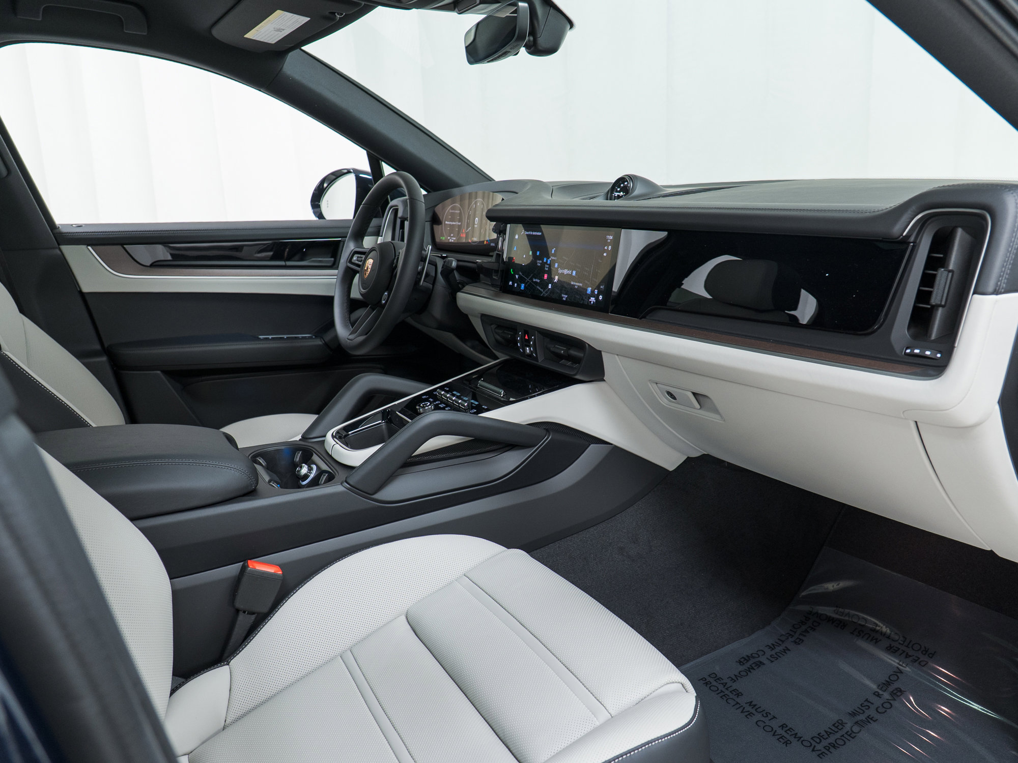 New 2026 Porsche Cayenne Coupe image 24