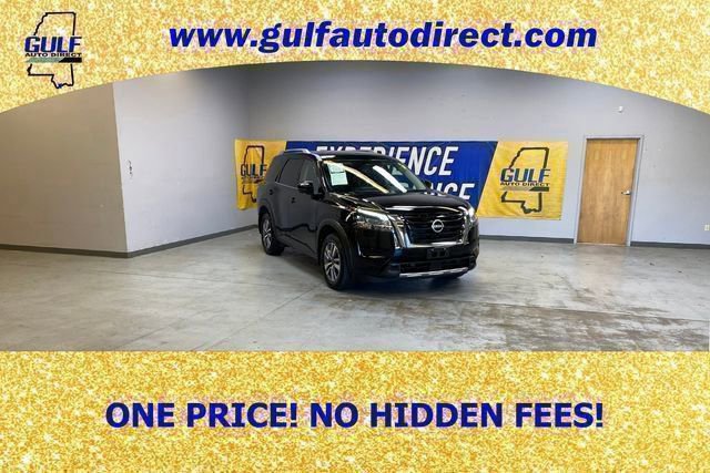 Used 2024 Nissan Pathfinder SL AWD/4WD image 1