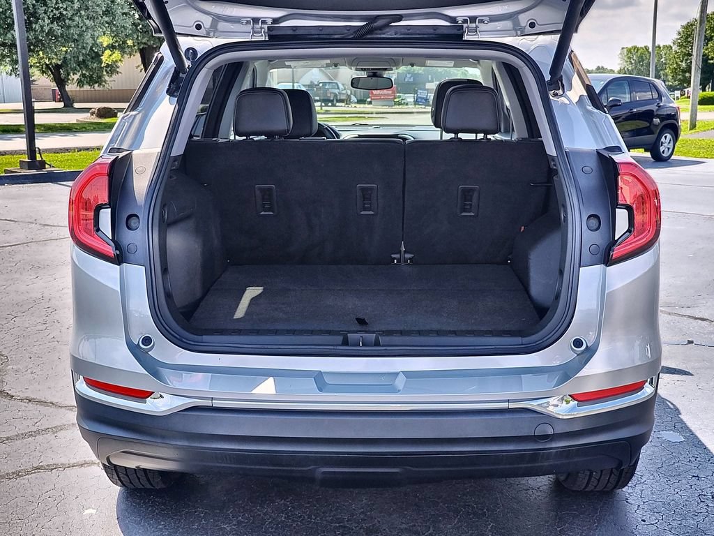 Used 2022 GMC Terrain SLT w/ Infotainment Package II AWD/4WD image 24