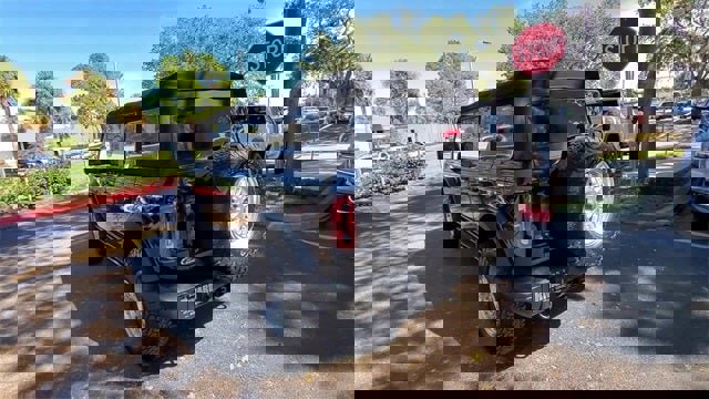 Used 2022 Ford Bronco Badlands image 37