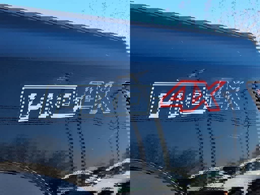 Used 2024 Nissan Frontier PRO-4X image 32