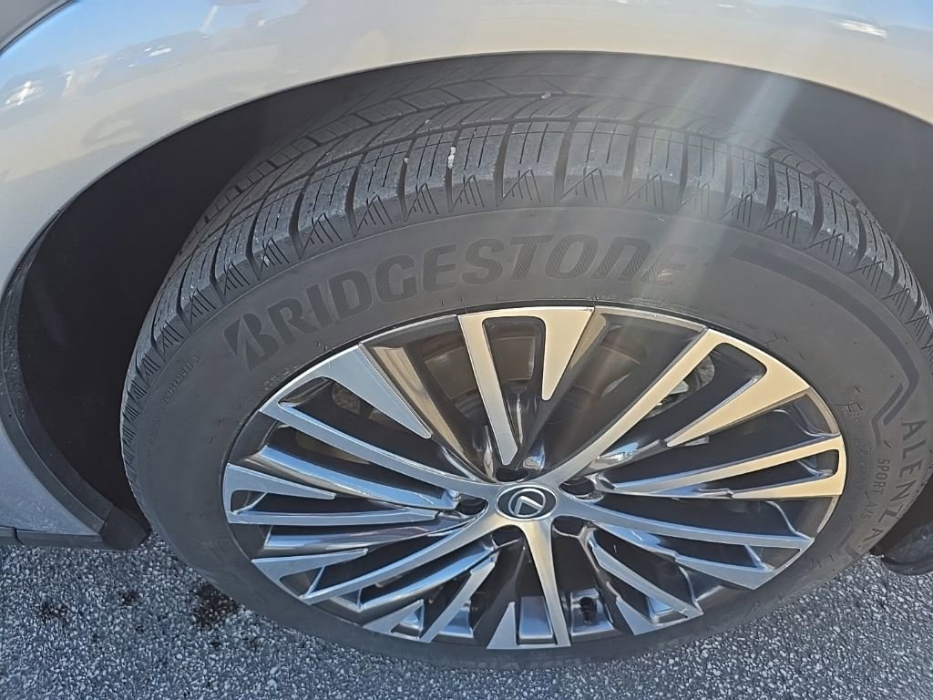 Used 2023 Lexus RX 350 Premium Plus w/ Cold Area Package image 5