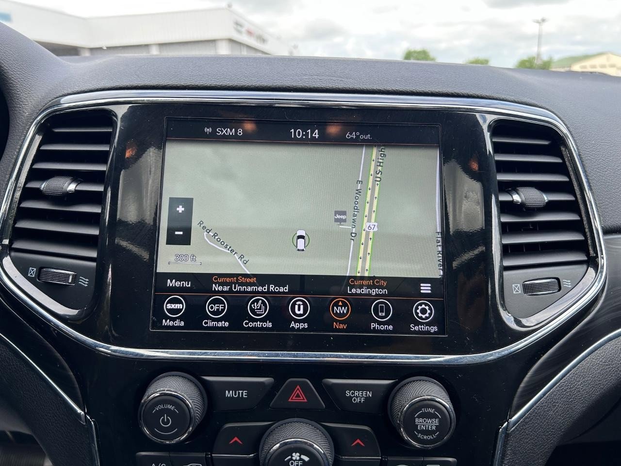 Used 2022 Jeep Grand Cherokee Limited image 16