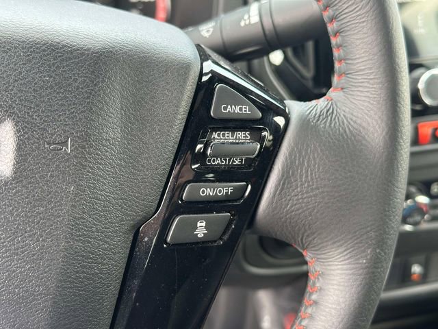 Used 2025 Nissan Frontier PRO-4X w/ Tow Package AWD/4WD image 25