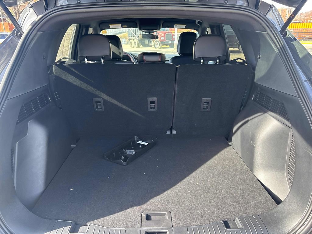 Used 2025 Ford Escape ST-Line w/ Cold Weather Package image 40