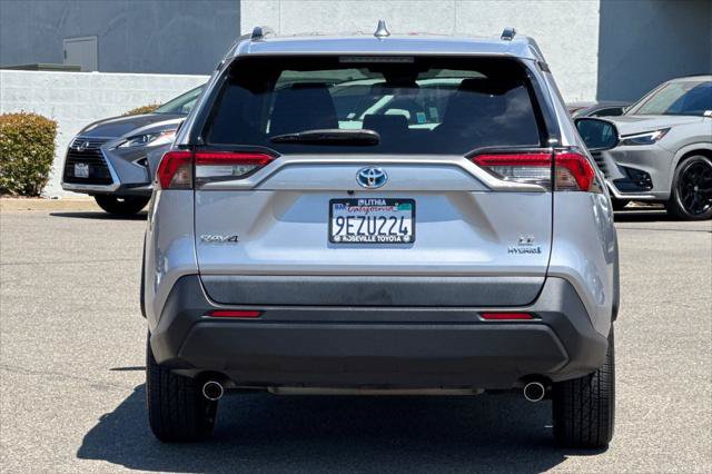 Certified 2023 Toyota RAV4 LE AWD/4WD image 8