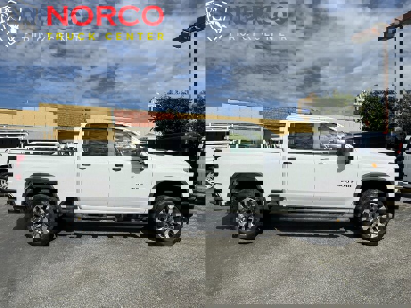 Used 2022 Chevrolet Silverado 2500 Custom w/ Custom Convenience Package image 1