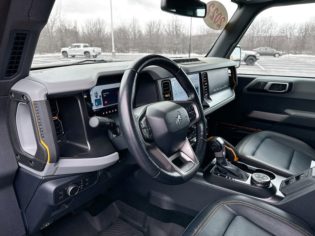 Used 2022 Ford Bronco Badlands image 14