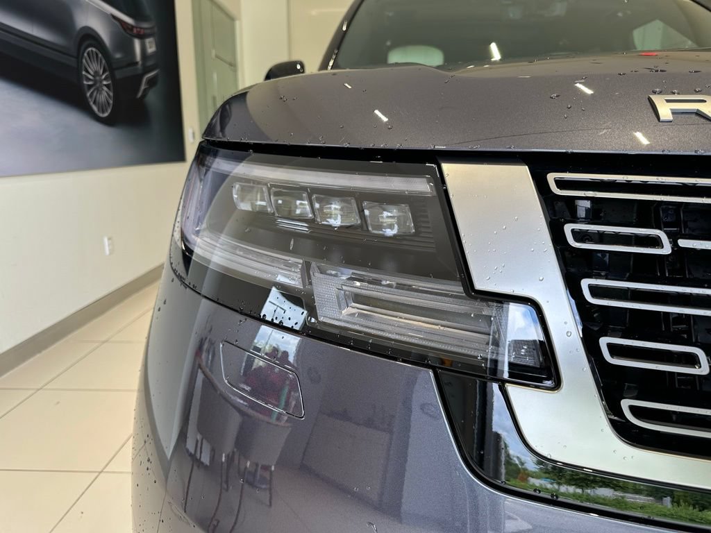 New 2025 Land Rover Range Rover Autobiography AWD/4WD image 5