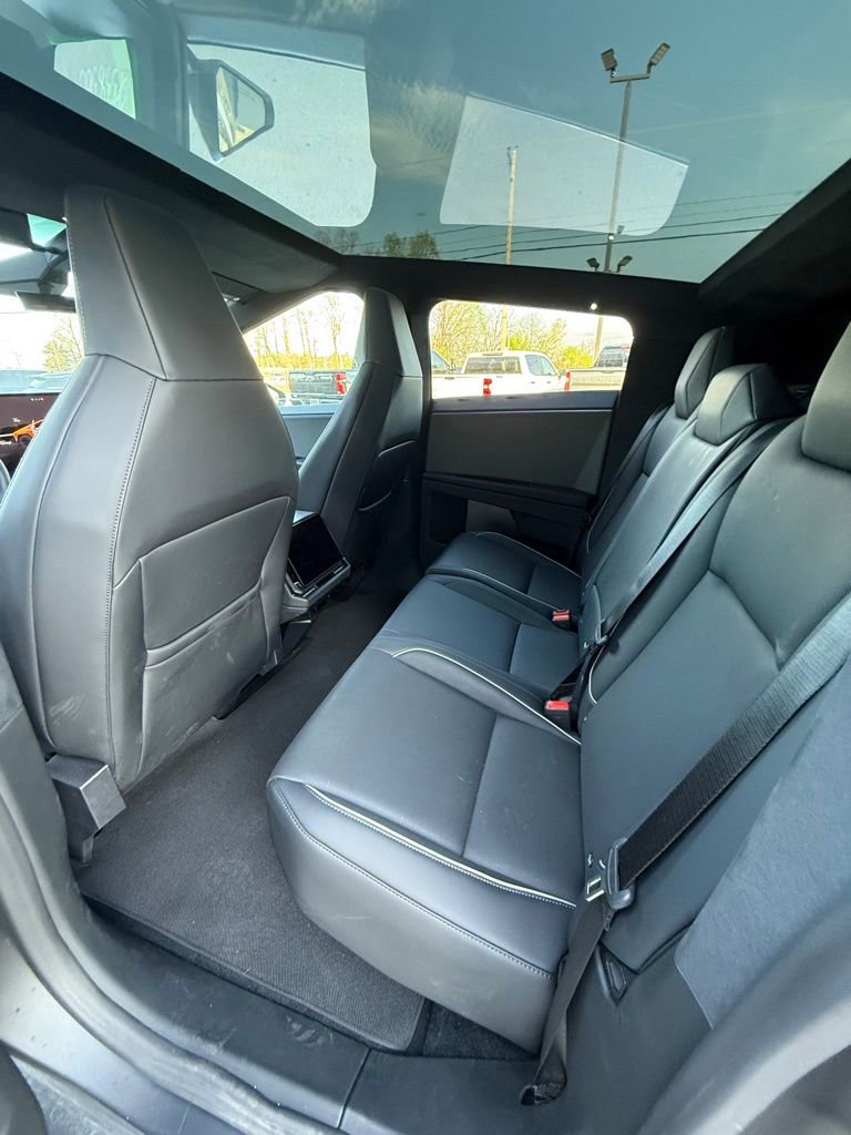 Used 2025 Tesla Cybertruck AWD Crew Cab image 6