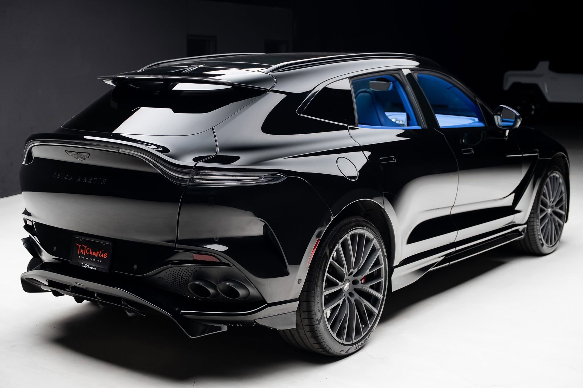 Used 2023 Aston Martin DBX 707 image 33