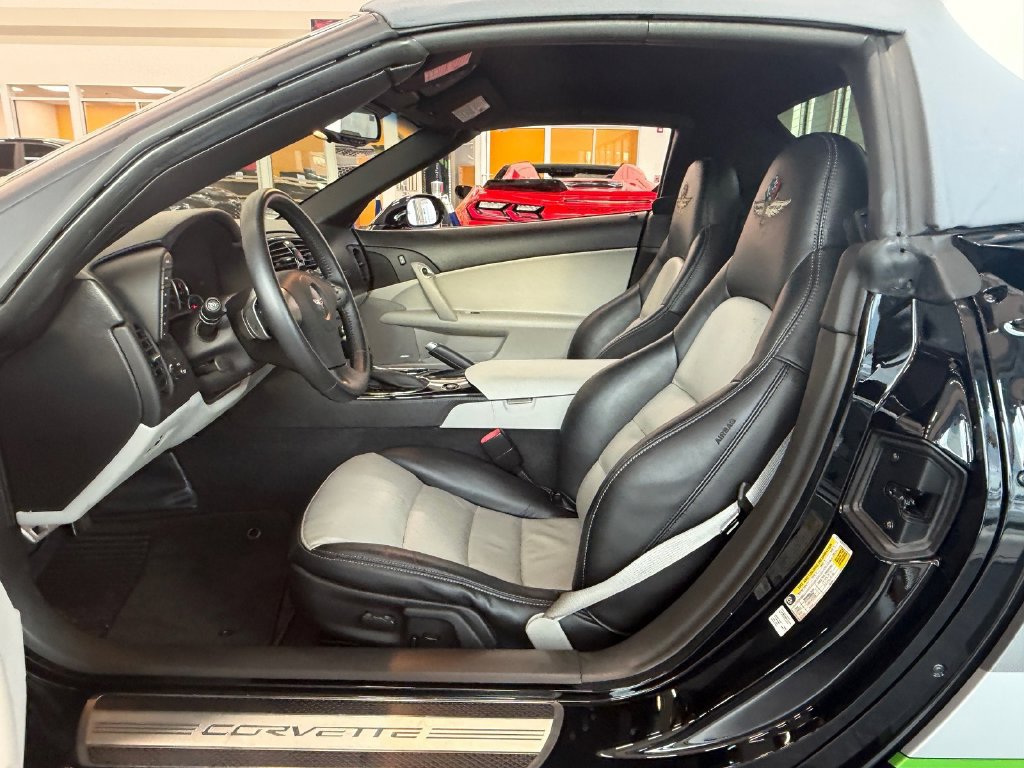 Used 2008 Chevrolet Corvette Convertible w/ Preferred Equipment Group RWD image 8