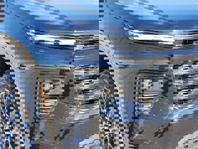 New 2026 Chevrolet Traverse LT w/ Midnight/Sport Edition image 9