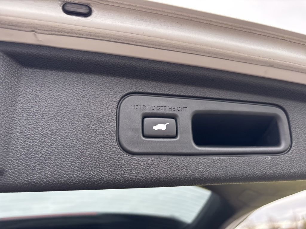 Used 2023 Honda Odyssey Touring image 13