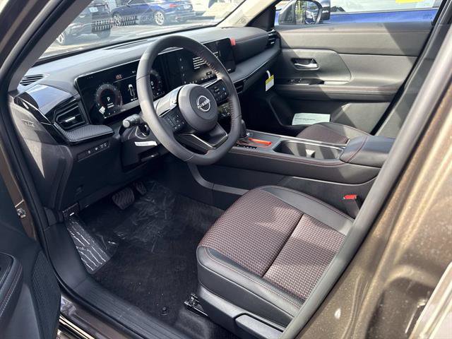 New 2026 Nissan Kicks SR image 8