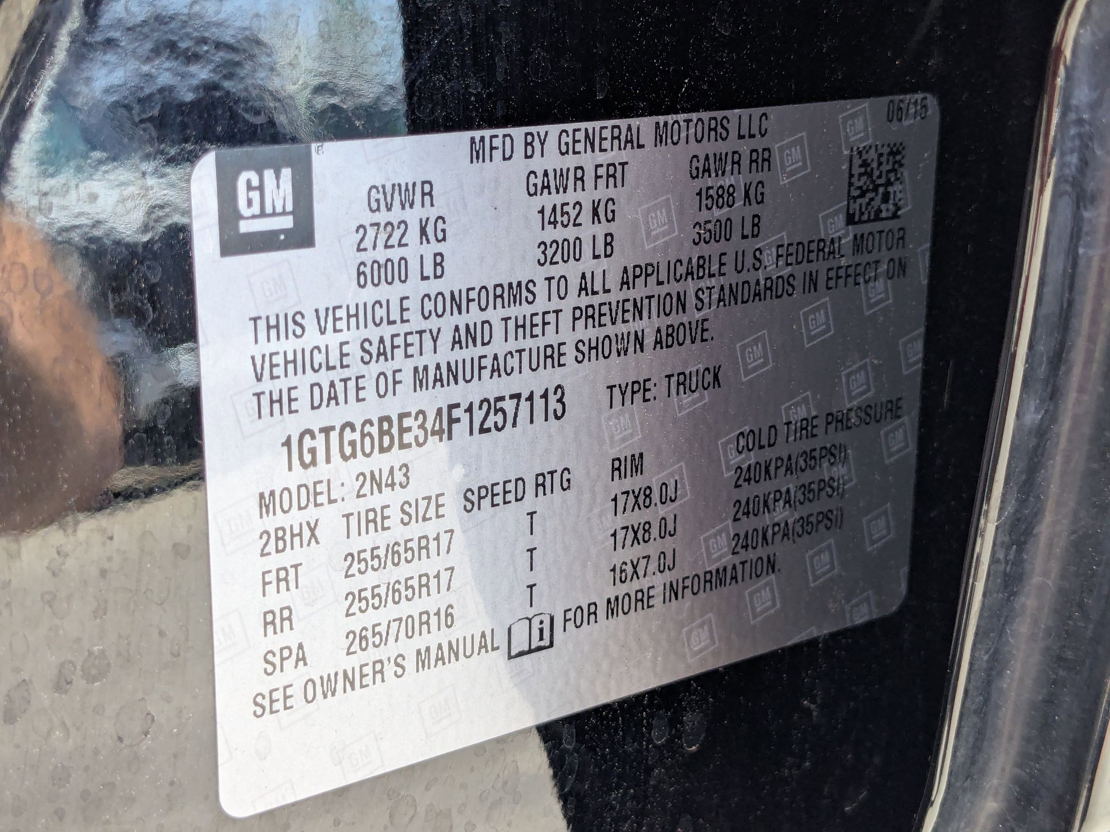 Used 2015 GMC Canyon SLE w/ All-Terrain Package AWD/4WD image 32