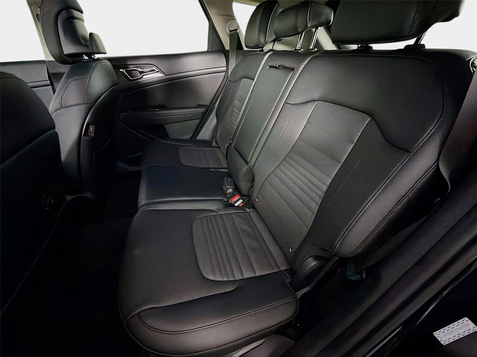 Certified 2025 Kia Sportage SX FWD image 24