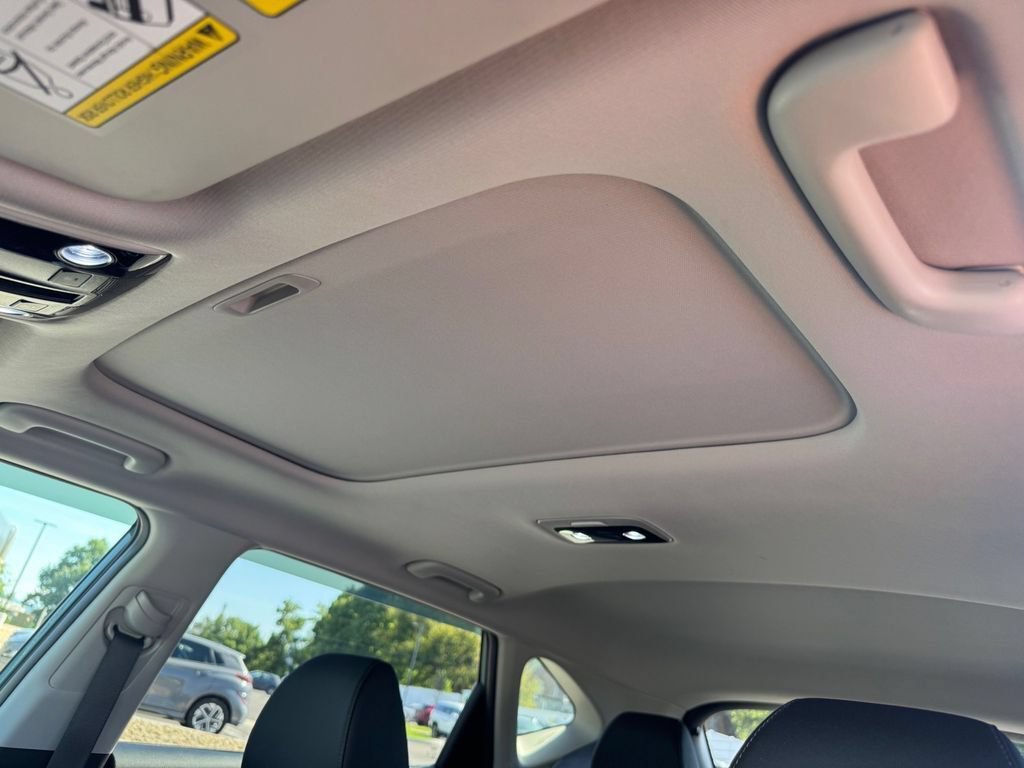 Used 2025 Kia Seltos EX w/ EX Sunroof Package FWD image 21