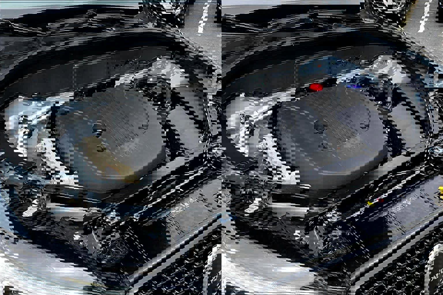 Used 2024 Volvo XC60 B5 Plus w/ Climate Package image 31