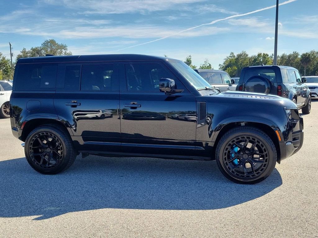 Used 2022 Land Rover Defender 110 V8 image 10