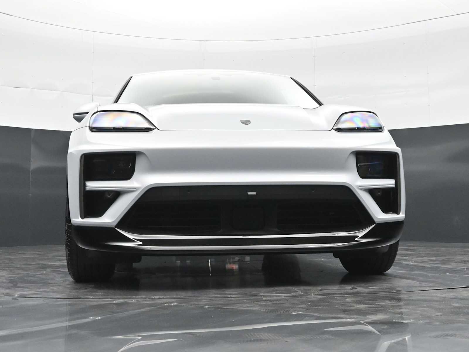 New 2026 Porsche Macan Turbo Electric AWD/4WD image 50